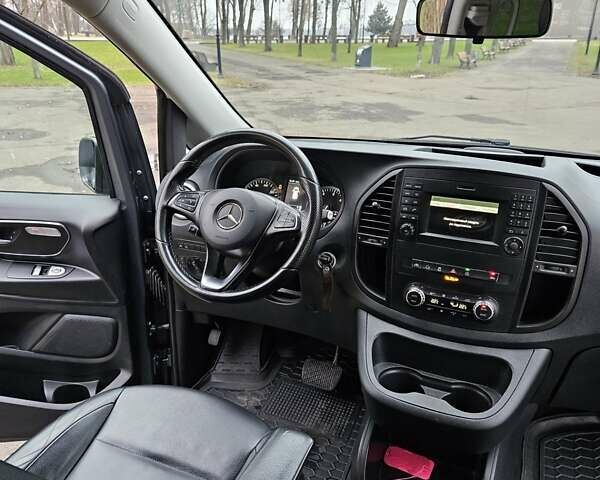 Серый Мерседес Metris, объемом двигателя 2 л и пробегом 152 тыс. км за 24900 $, фото 30 на Automoto.ua