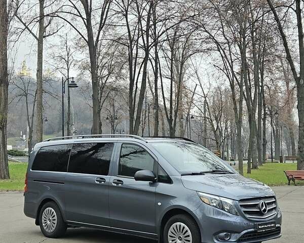 Серый Мерседес Metris, объемом двигателя 2 л и пробегом 152 тыс. км за 24900 $, фото 31 на Automoto.ua