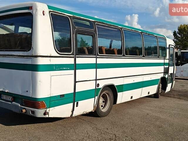 Белый Мерседес О 303, объемом двигателя 10.8 л и пробегом 800 тыс. км за 4700 $, фото 4 на Automoto.ua