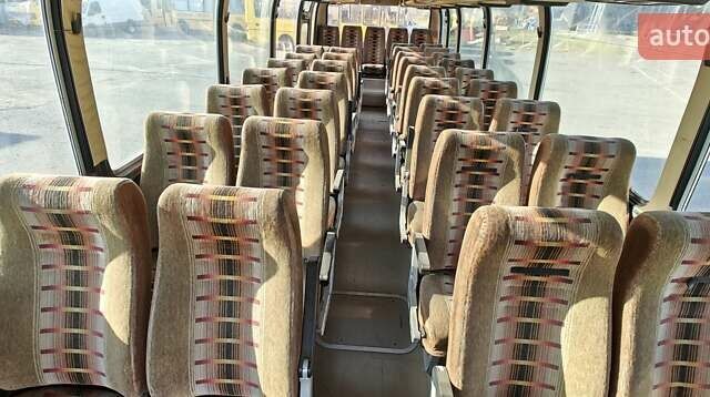 Белый Мерседес О 303, объемом двигателя 10.8 л и пробегом 800 тыс. км за 4700 $, фото 8 на Automoto.ua