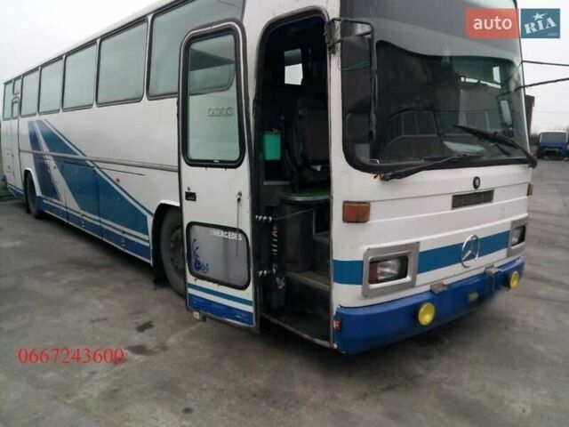 Белый Мерседес О 303, объемом двигателя 14.85 л и пробегом 500 тыс. км за 4000 $, фото 2 на Automoto.ua