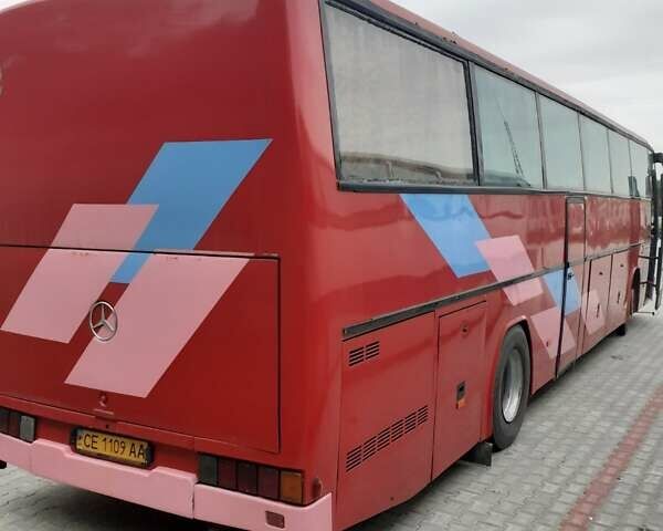 Красный Мерседес О 303, объемом двигателя 0 л и пробегом 800 тыс. км за 10000 $, фото 2 на Automoto.ua