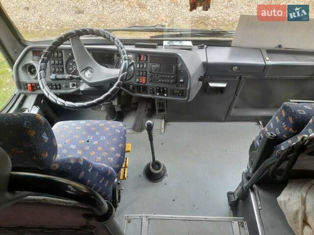 Белый Мерседес O 340, объемом двигателя 12.76 л и пробегом 150 тыс. км за 7500 $, фото 8 на Automoto.ua