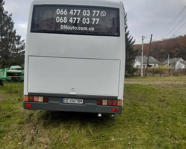 Белый Мерседес O 340, объемом двигателя 12.76 л и пробегом 150 тыс. км за 7500 $, фото 2 на Automoto.ua