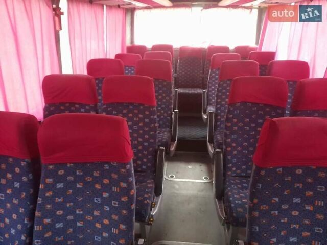 Белый Мерседес O 340, объемом двигателя 12.76 л и пробегом 150 тыс. км за 7500 $, фото 6 на Automoto.ua