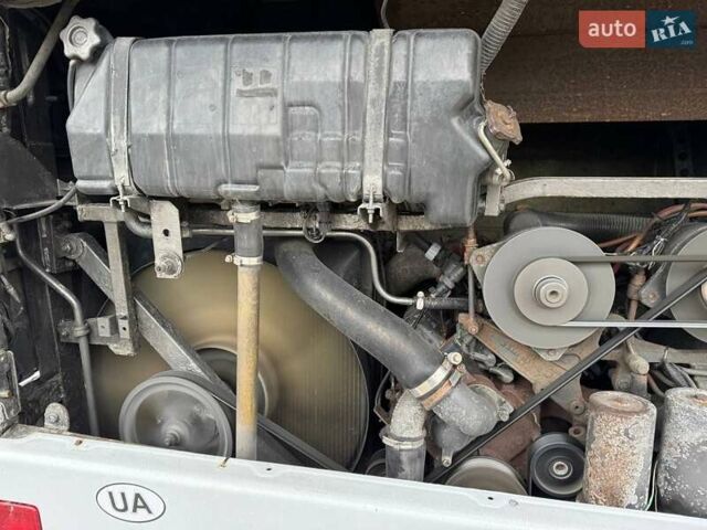 Белый Мерседес О 403, объемом двигателя 11.97 л и пробегом 950 тыс. км за 35000 $, фото 13 на Automoto.ua