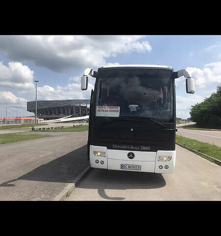 Белый Мерседес О 403, объемом двигателя 14.6 л и пробегом 800 тыс. км за 17675 $, фото 13 на Automoto.ua