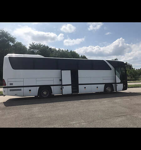 Белый Мерседес О 403, объемом двигателя 14.6 л и пробегом 800 тыс. км за 17675 $, фото 3 на Automoto.ua