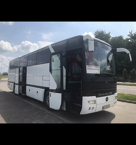 Белый Мерседес О 403, объемом двигателя 14.6 л и пробегом 800 тыс. км за 17675 $, фото 1 на Automoto.ua