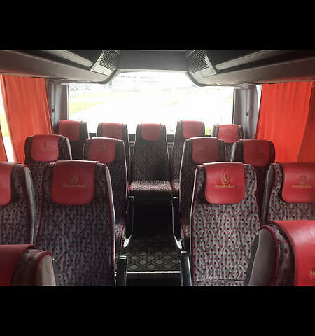 Белый Мерседес О 403, объемом двигателя 14.6 л и пробегом 800 тыс. км за 17675 $, фото 18 на Automoto.ua