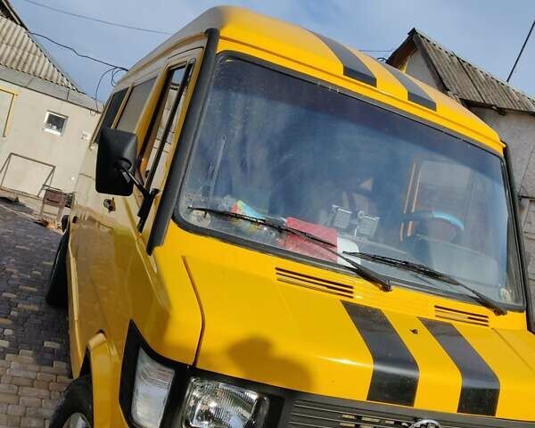 Жовтий Мерседес О 404, об'ємом двигуна 0 л та пробігом 300 тис. км за 3800 $, фото 4 на Automoto.ua