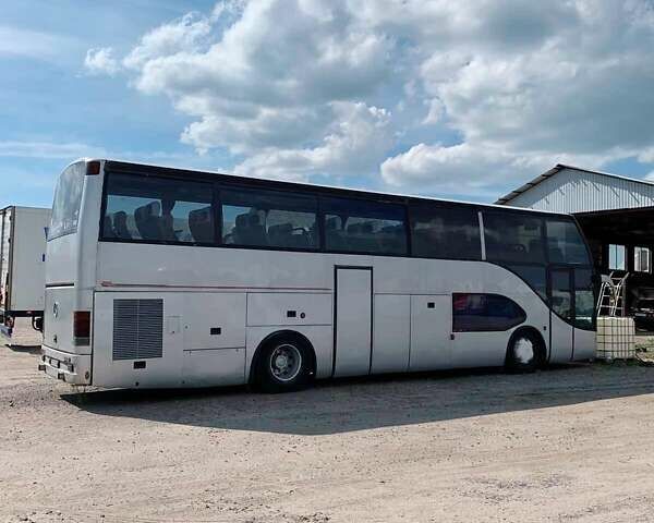 Серый Мерседес О 407, объемом двигателя 14.5 л и пробегом 470 тыс. км за 11800 $, фото 3 на Automoto.ua