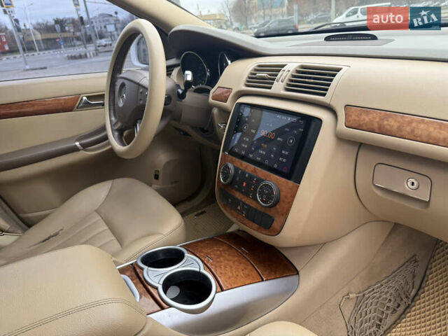 Белый Мерседес Р-Класс, объемом двигателя 3 л и пробегом 296 тыс. км за 6800 $, фото 12 на Automoto.ua