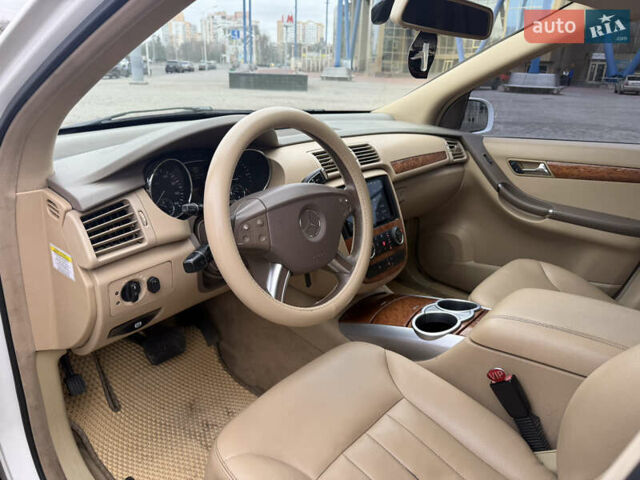 Белый Мерседес Р-Класс, объемом двигателя 3 л и пробегом 296 тыс. км за 6800 $, фото 9 на Automoto.ua