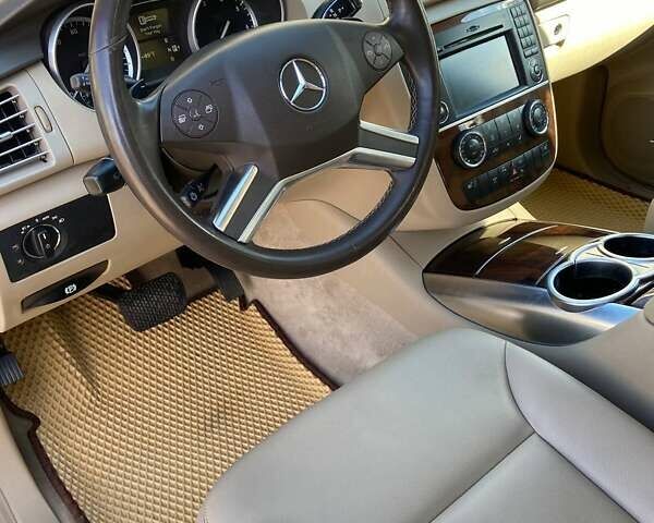 Белый Мерседес Р-Класс, объемом двигателя 3.5 л и пробегом 190 тыс. км за 12800 $, фото 11 на Automoto.ua