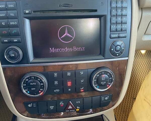 Белый Мерседес Р-Класс, объемом двигателя 3.5 л и пробегом 190 тыс. км за 12800 $, фото 16 на Automoto.ua