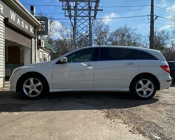 Белый Мерседес Р-Класс, объемом двигателя 3.5 л и пробегом 190 тыс. км за 12800 $, фото 5 на Automoto.ua