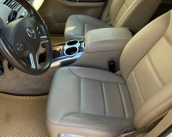 Белый Мерседес Р-Класс, объемом двигателя 3.5 л и пробегом 190 тыс. км за 12800 $, фото 8 на Automoto.ua