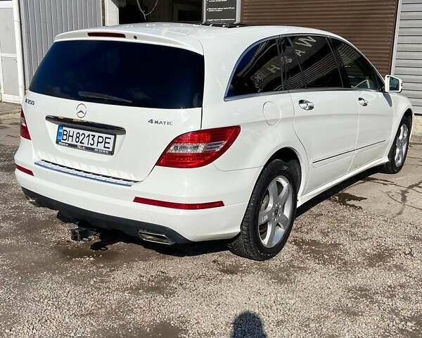 Белый Мерседес Р-Класс, объемом двигателя 3.5 л и пробегом 190 тыс. км за 12800 $, фото 3 на Automoto.ua