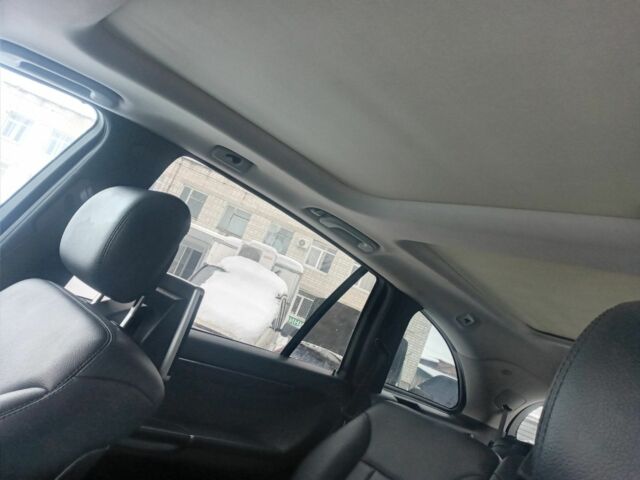 Белый Мерседес Р-Класс, объемом двигателя 3 л и пробегом 245 тыс. км за 7800 $, фото 9 на Automoto.ua