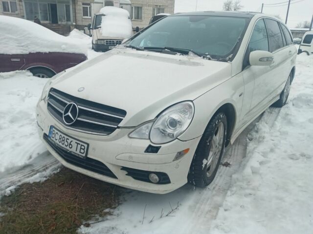 Белый Мерседес Р-Класс, объемом двигателя 3 л и пробегом 245 тыс. км за 7800 $, фото 1 на Automoto.ua