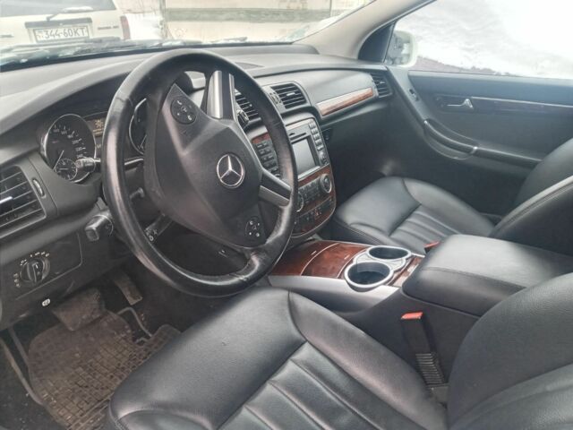 Белый Мерседес Р-Класс, объемом двигателя 3 л и пробегом 245 тыс. км за 7800 $, фото 11 на Automoto.ua