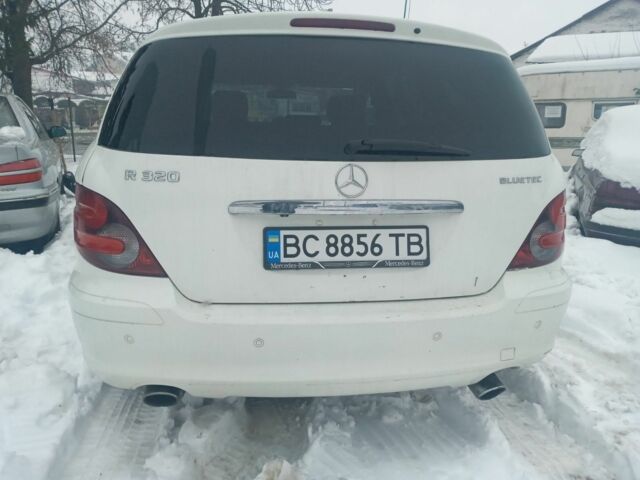 Белый Мерседес Р-Класс, объемом двигателя 3 л и пробегом 245 тыс. км за 7800 $, фото 2 на Automoto.ua