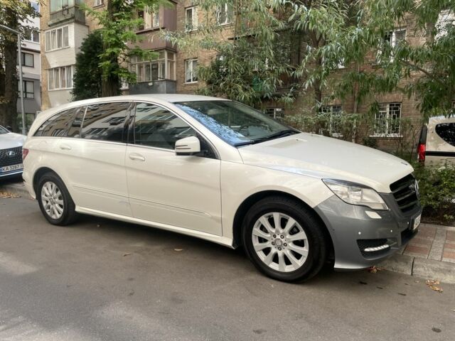 Белый Мерседес Р-Класс, объемом двигателя 3 л и пробегом 170 тыс. км за 12399 $, фото 1 на Automoto.ua