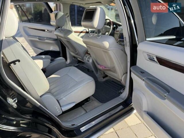 Черный Мерседес Р-Класс, объемом двигателя 5 л и пробегом 191 тыс. км за 8500 $, фото 11 на Automoto.ua