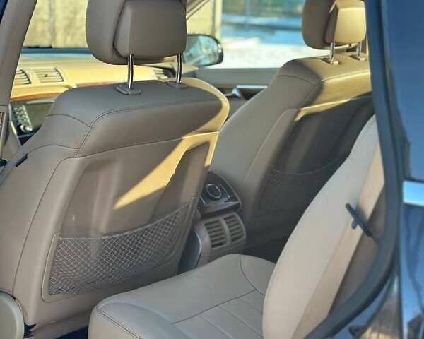 Чорний Мерседес Р-Клас, об'ємом двигуна 3 л та пробігом 424 тис. км за 8150 $, фото 17 на Automoto.ua