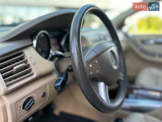 Черный Мерседес Р-Класс, объемом двигателя 2.99 л и пробегом 423 тыс. км за 8400 $, фото 73 на Automoto.ua