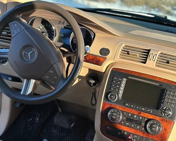 Чорний Мерседес Р-Клас, об'ємом двигуна 3 л та пробігом 424 тис. км за 8150 $, фото 15 на Automoto.ua