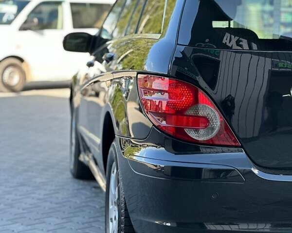 Черный Мерседес Р-Класс, объемом двигателя 2.99 л и пробегом 423 тыс. км за 8400 $, фото 17 на Automoto.ua