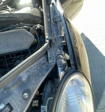 Чорний Мерседес Р-Клас, об'ємом двигуна 5 л та пробігом 190 тис. км за 7999 $, фото 25 на Automoto.ua