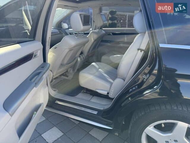 Черный Мерседес Р-Класс, объемом двигателя 5 л и пробегом 191 тыс. км за 8500 $, фото 13 на Automoto.ua