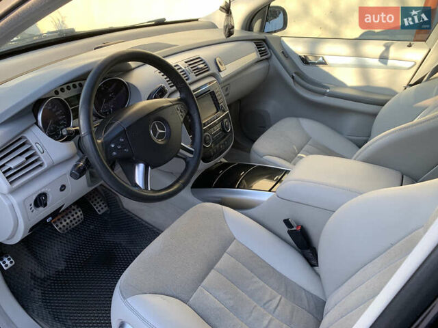 Чорний Мерседес Р-Клас, об'ємом двигуна 2.99 л та пробігом 248 тис. км за 8800 $, фото 12 на Automoto.ua