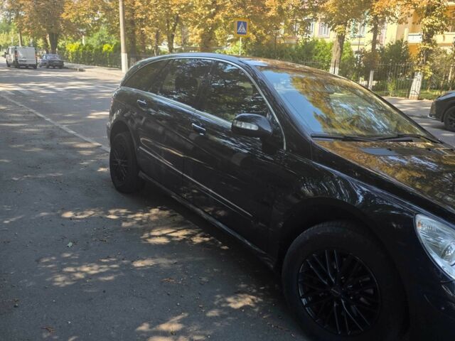 Чорний Мерседес Р-Клас, об'ємом двигуна 3 л та пробігом 168 тис. км за 8807 $, фото 1 на Automoto.ua