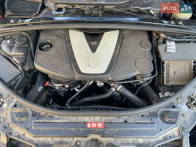 Чорний Мерседес Р-Клас, об'ємом двигуна 2.99 л та пробігом 248 тис. км за 8300 $, фото 14 на Automoto.ua