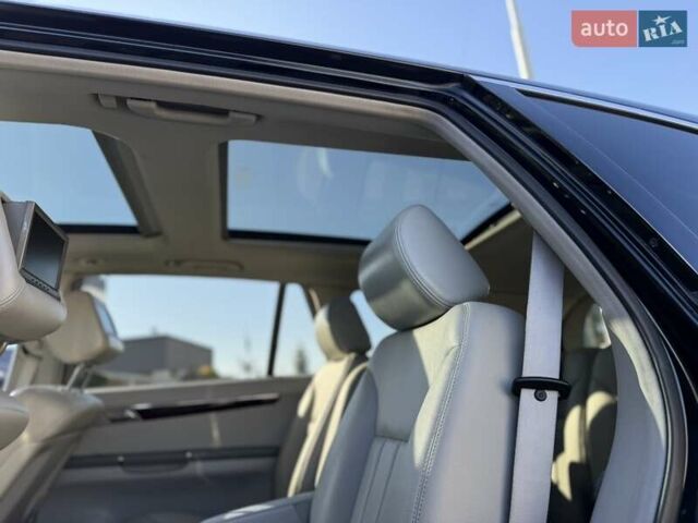 Черный Мерседес Р-Класс, объемом двигателя 5 л и пробегом 191 тыс. км за 8500 $, фото 22 на Automoto.ua