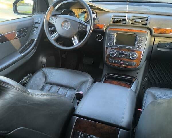 Чорний Мерседес Р-Клас, об'ємом двигуна 2.99 л та пробігом 237 тис. км за 8600 $, фото 11 на Automoto.ua