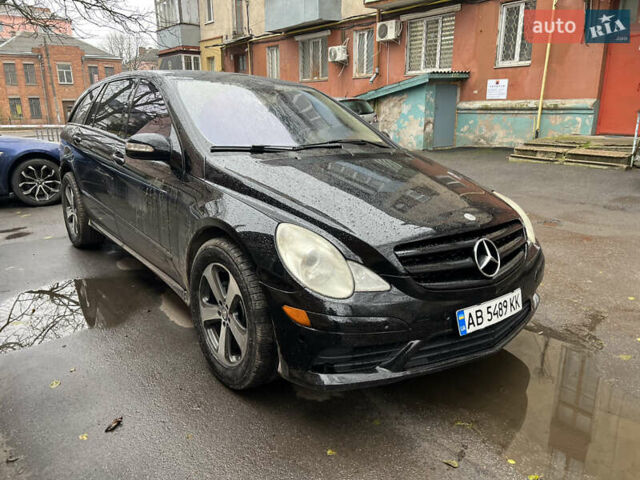 Черный Мерседес Р-Класс, объемом двигателя 3.5 л и пробегом 175 тыс. км за 5700 $, фото 2 на Automoto.ua