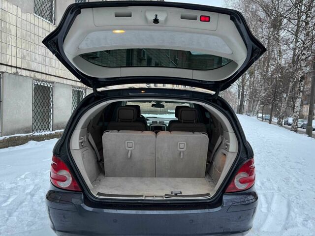 Черный Мерседес Р-Класс, объемом двигателя 3.2 л и пробегом 330 тыс. км за 5766 $, фото 4 на Automoto.ua