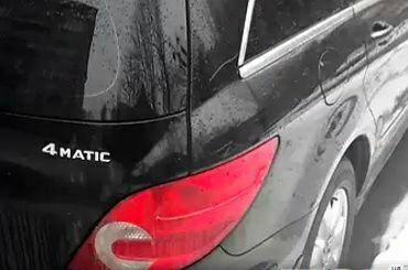 Чорний Мерседес Р-Клас, об'ємом двигуна 3.5 л та пробігом 200 тис. км за 11866 $, фото 7 на Automoto.ua