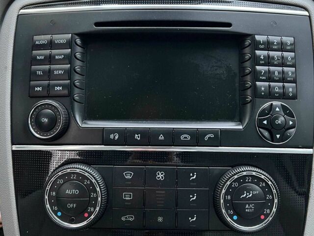 Черный Мерседес Р-Класс, объемом двигателя 3.2 л и пробегом 330 тыс. км за 6023 $, фото 14 на Automoto.ua