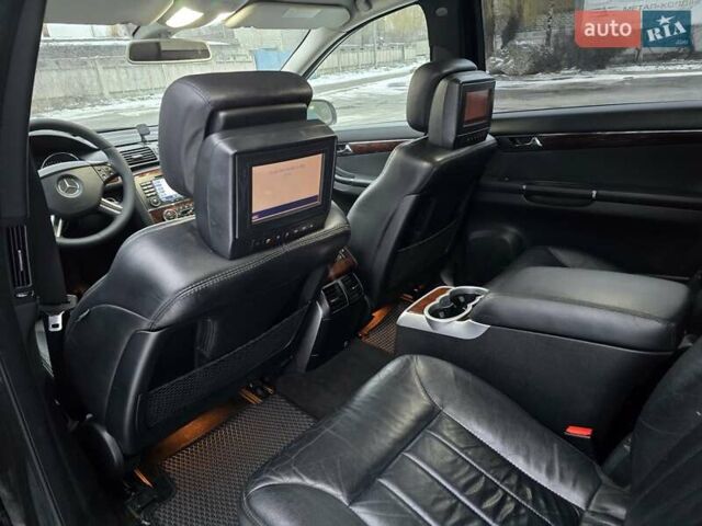 Черный Мерседес Р-Класс, объемом двигателя 3 л и пробегом 205 тыс. км за 7900 $, фото 11 на Automoto.ua