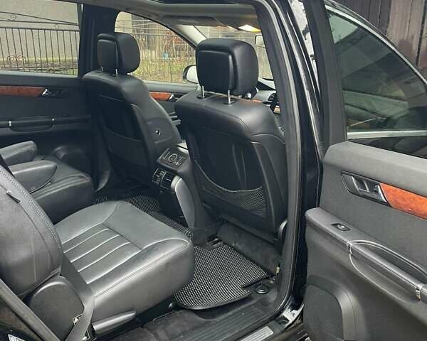 Черный Мерседес Р-Класс, объемом двигателя 3.5 л и пробегом 299 тыс. км за 6999 $, фото 5 на Automoto.ua