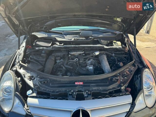 Черный Мерседес Р-Класс, объемом двигателя 3.5 л и пробегом 310 тыс. км за 10750 $, фото 17 на Automoto.ua