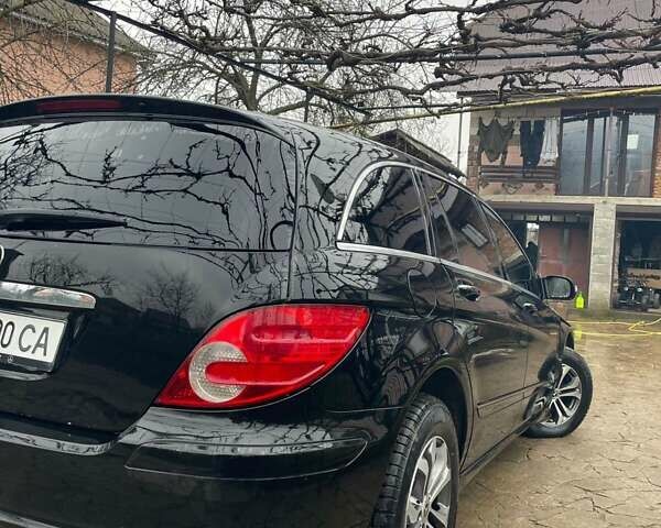 Черный Мерседес Р-Класс, объемом двигателя 3.5 л и пробегом 299 тыс. км за 6999 $, фото 2 на Automoto.ua
