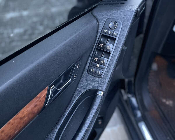 Черный Мерседес Р-Класс, объемом двигателя 3.5 л и пробегом 176 тыс. км за 6200 $, фото 16 на Automoto.ua