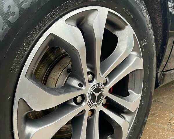 Черный Мерседес Р-Класс, объемом двигателя 3.5 л и пробегом 299 тыс. км за 6999 $, фото 4 на Automoto.ua